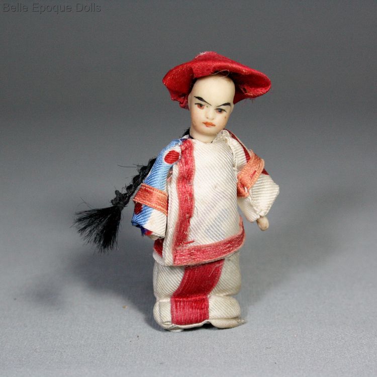 chinese all-bisque tiny doll , ganzbiskuit mignonnette , Antique dolls house tiny French doll mignonette