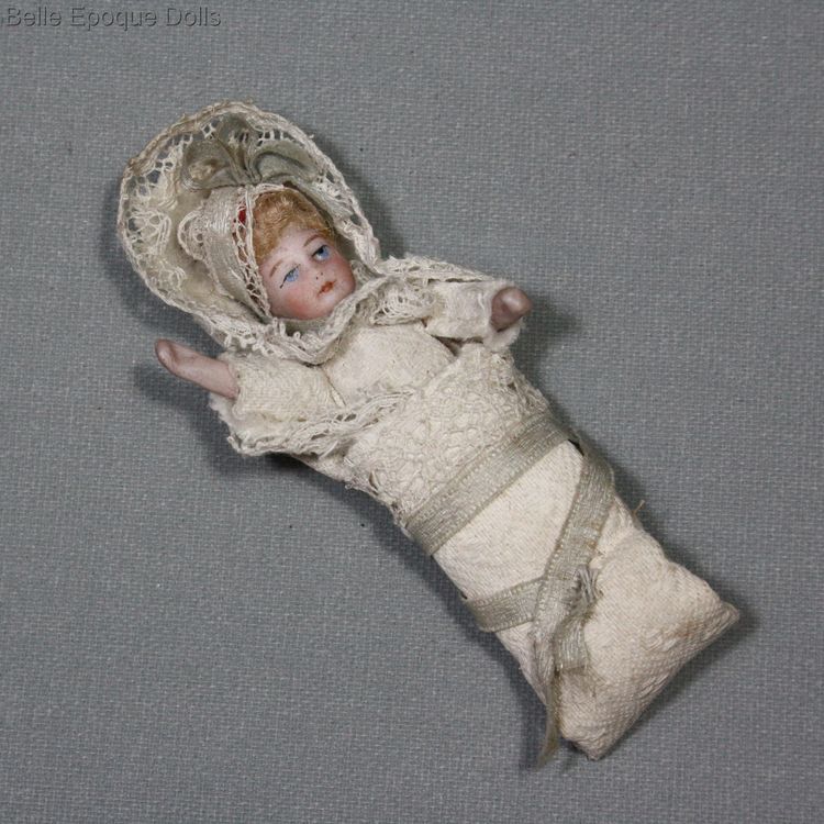 franzoesische puppenstubenpuppe , miniature antique baby doll , ganzbiskuit mignonnette