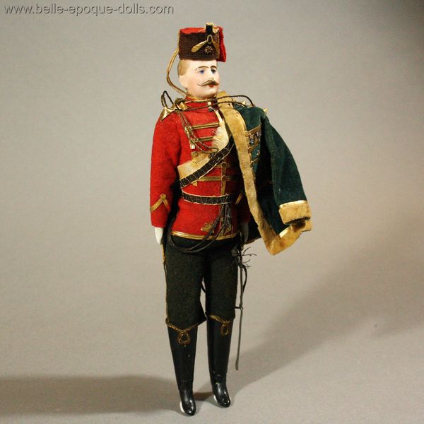 Antique dolls house officer doll hussard  , Biskuit porzellan Puppenstubenpuppe soldat husar uniform , Antique Dollhouse German soldier