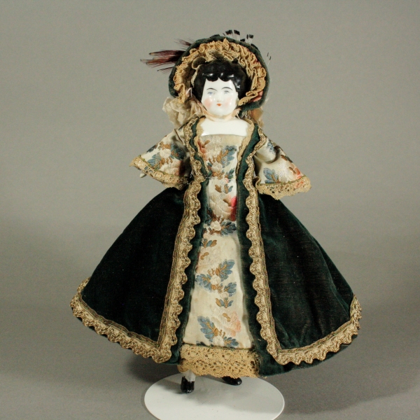 miniature porcelain dolls antique