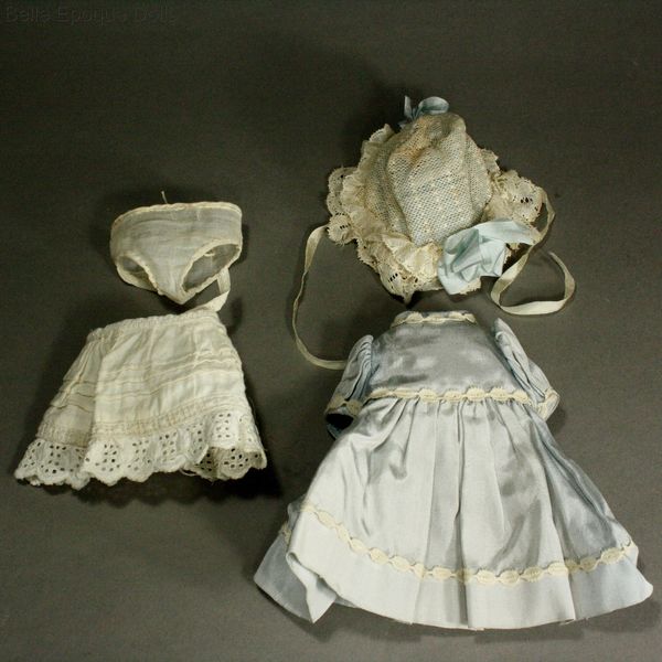 Antique Miniature Dolls / Antique All- Bisque German Mignonette by Simon  and Halbig - Ref P581